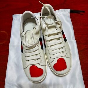 Gucci Ace Heart Embellished Sneakers sz 6 authentic